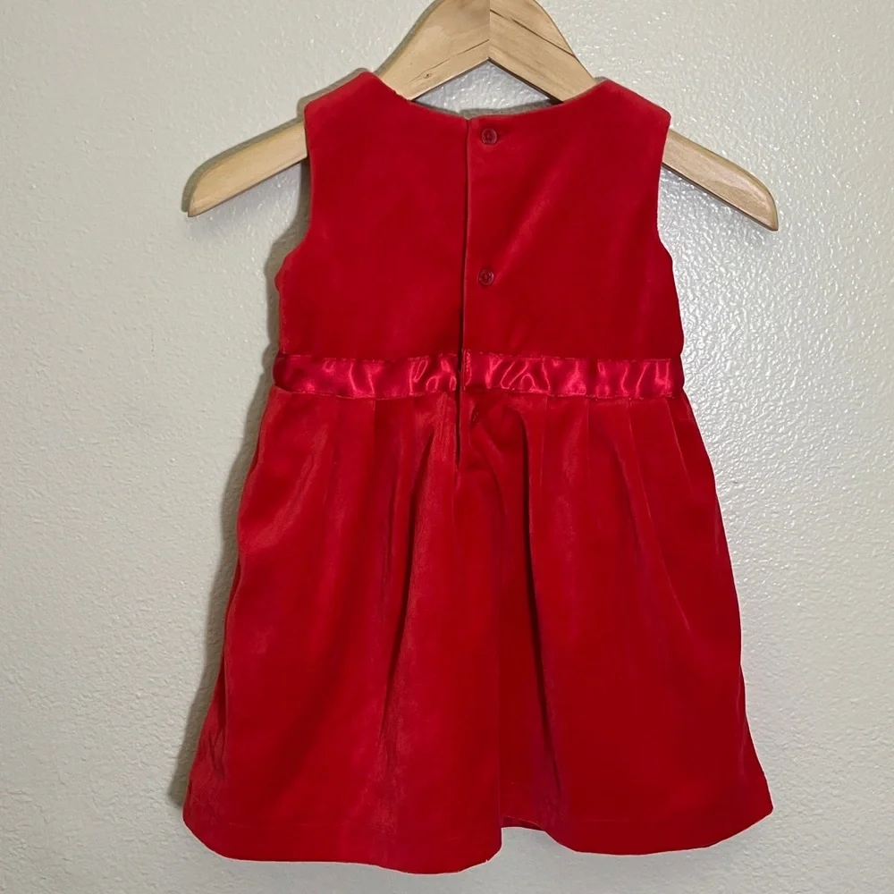 Set Zara Carter's Elegant Red Velvet Dress